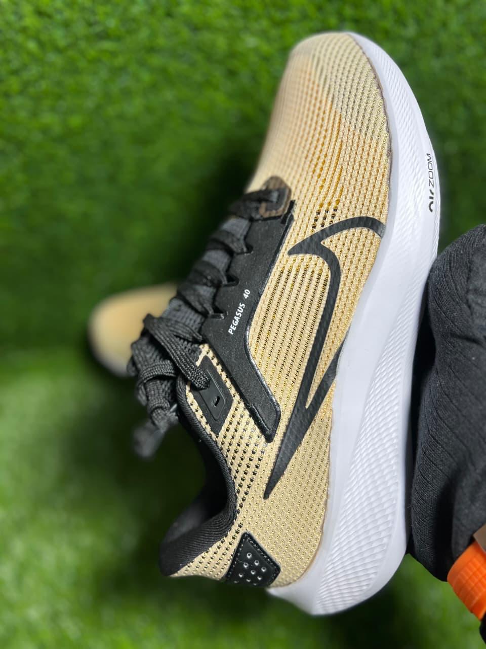 The Legend Lives On: Nike Air Zoom Pegasus 40. 👟⚡