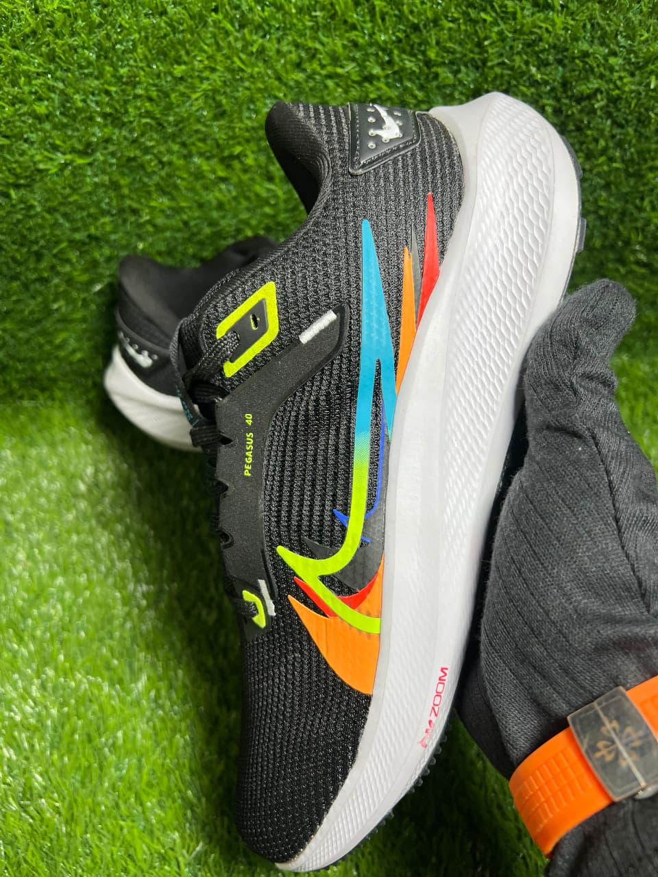 The Legend Lives On: Nike Air Zoom Pegasus 40. 👟⚡