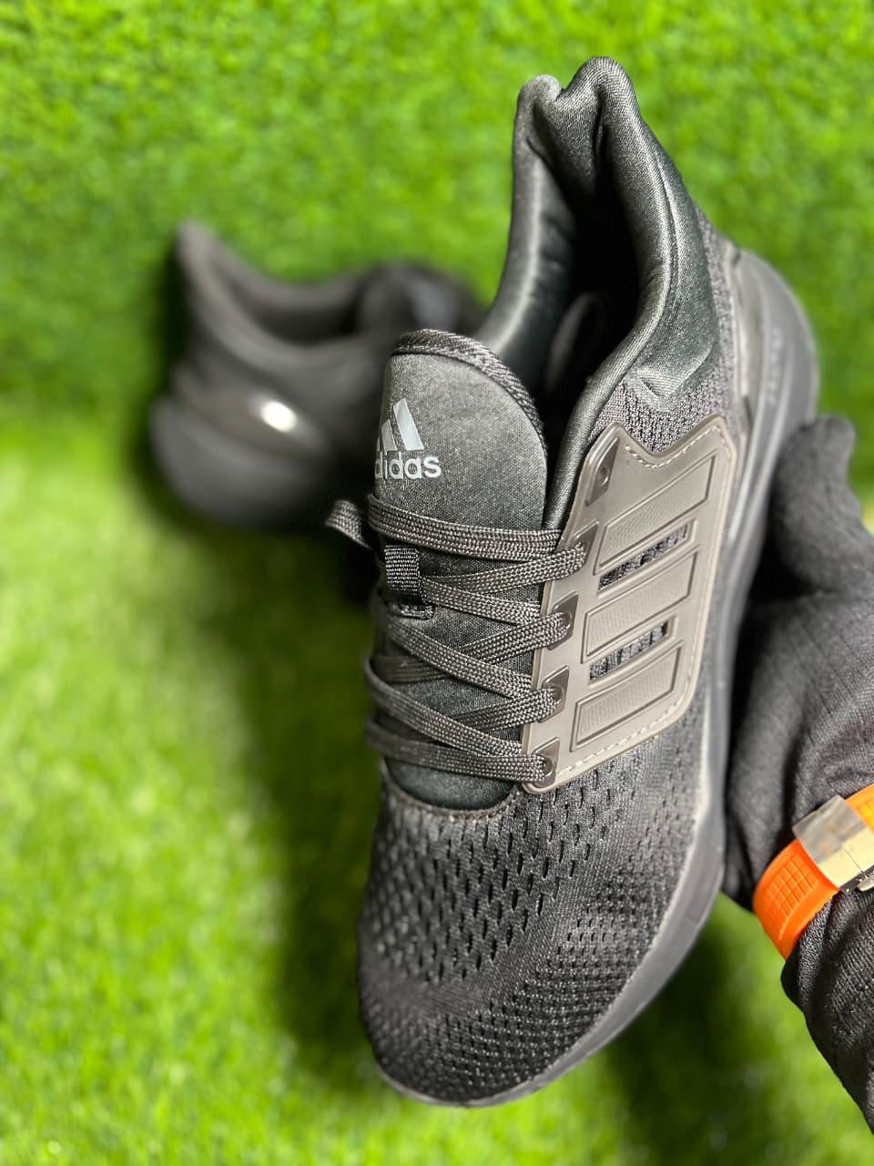 Run with Confidence. The adidas EQ21. 🏃‍♂️⚡